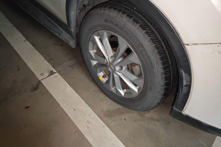 Used Nissan X-Trail 2014 2.0L CVT Comfort Edition 2WD Right Front Wheel Hub