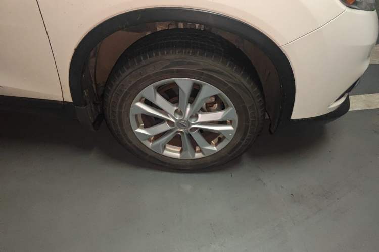Used Nissan X-Trail 2014 2.0L CVT Comfort Edition 2WD Right Front Wheel Hub