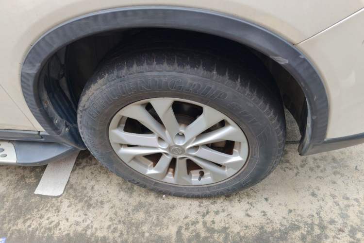 Used Nissan X-Trail 2014 2.0L CVT Comfort Edition 2WD Right Front Wheel Hub