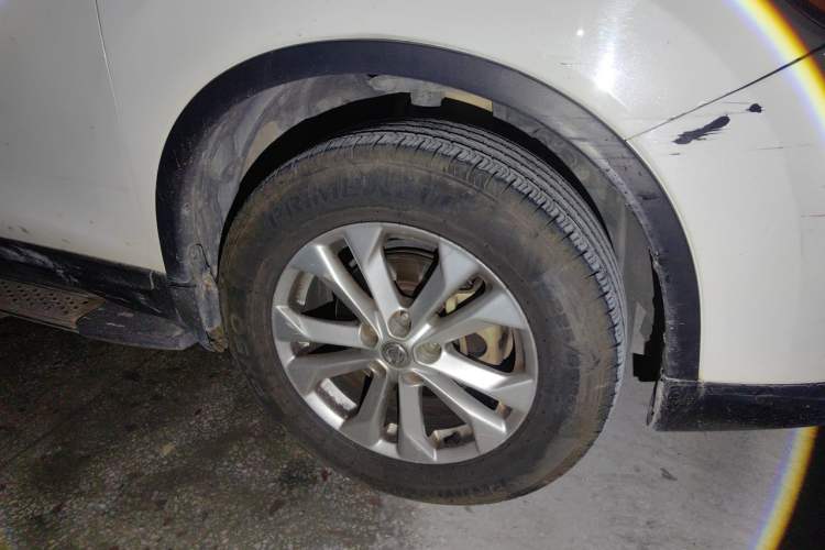 Used Nissan X-Trail 2014 2.0L CVT Comfort Edition 2WD Right Front Wheel Hub