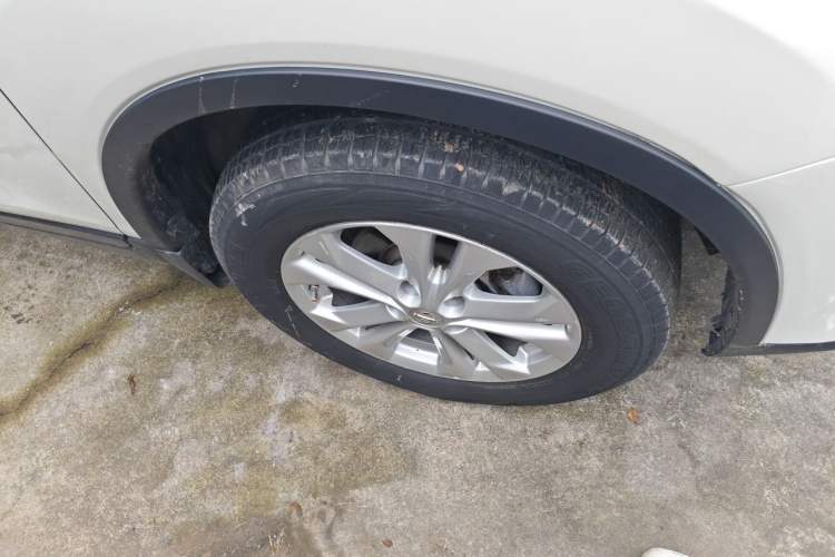 Used Nissan X-Trail 2014 2.0L CVT Comfort Edition 2WD Right Front Wheel Hub