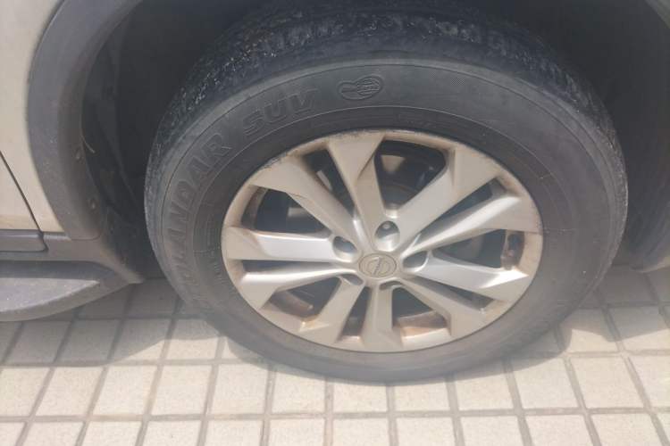 Used Nissan X-Trail 2014 2.0L CVT Comfort Edition 2WD Right Front Wheel Hub