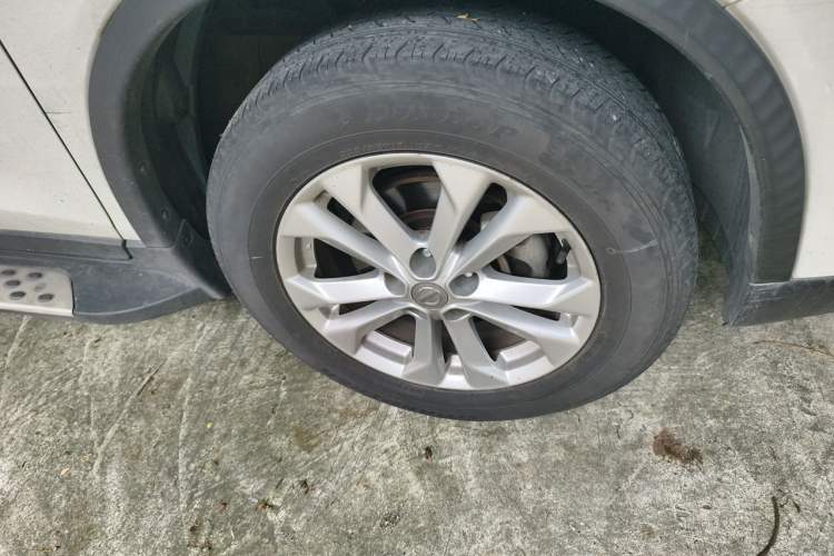 Used Nissan X-Trail 2014 2.0L CVT Comfort Edition 2WD Right Front Wheel Hub