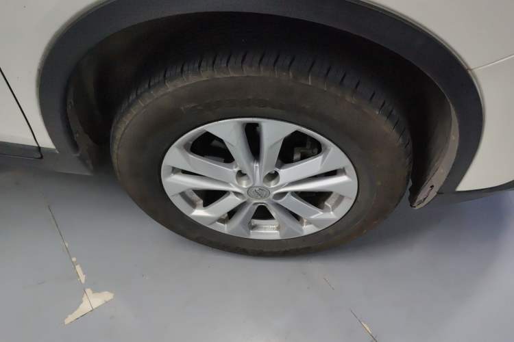 Used Nissan X-Trail 2014 2.0L CVT Comfort Edition 2WD Right Front Wheel Hub