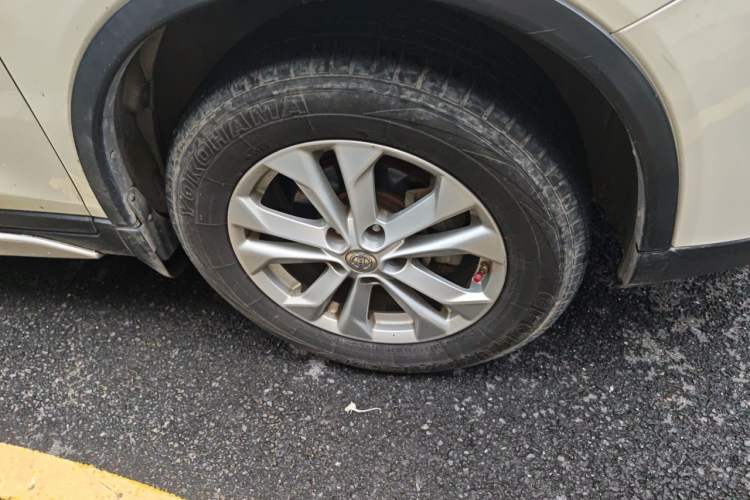 Used Nissan X-Trail 2014 2.5L CVT Luxury Edition 4WD Right Front Wheel Hub