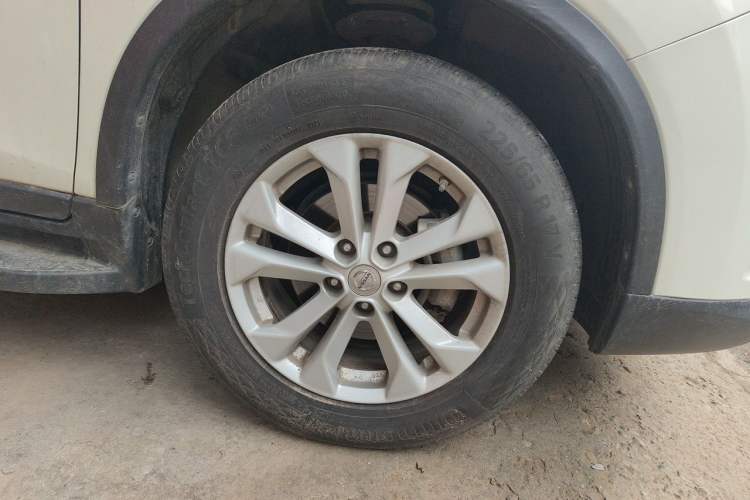 Used Nissan X-Trail 2014 2.0L CVT Smart Edition 2WD Right Front Wheel Hub