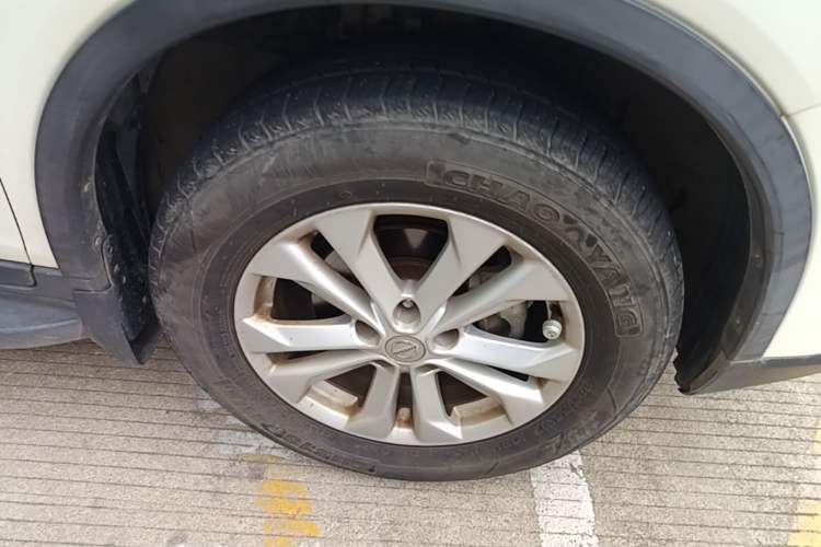 Used Nissan X-Trail 2014 2.0L CVT Comfort Edition 2WD Right Front Wheel Hub