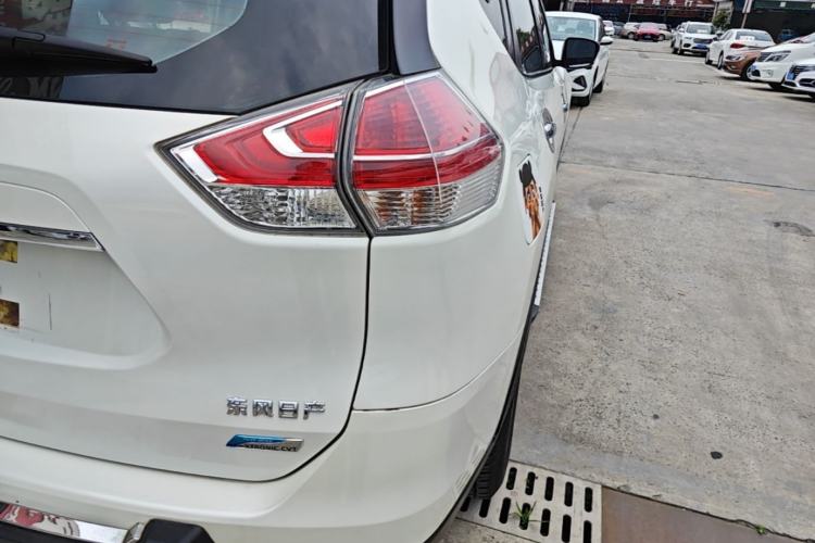 Used Nissan X-Trail 2014 2.0L CVT Comfort Edition 2WD Right Rear Taillight