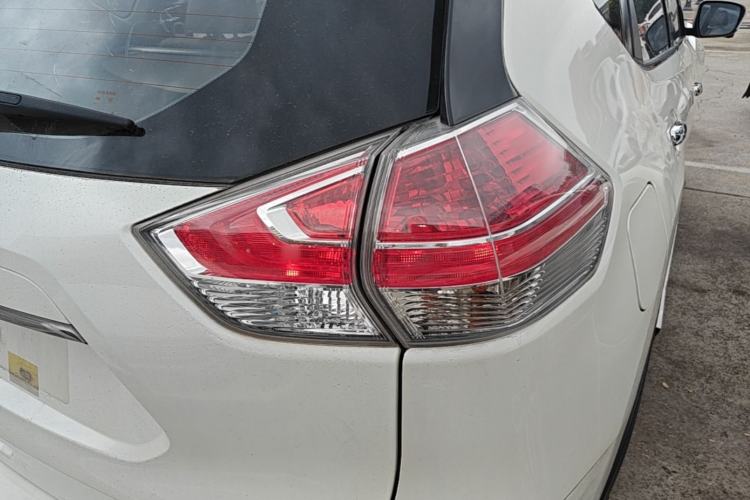 Used Nissan X-Trail 2014 2.0L CVT Comfort Edition 2WD Right Rear Taillight