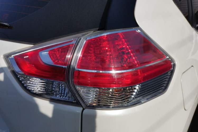 Used Nissan X-Trail 2014 2.0L CVT Comfort Edition 2WD Right Rear Taillight