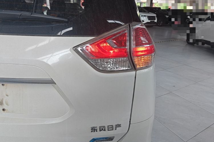 Used Nissan X-Trail 2014 2.0L CVT Comfort Edition 2WD Right Rear Taillight