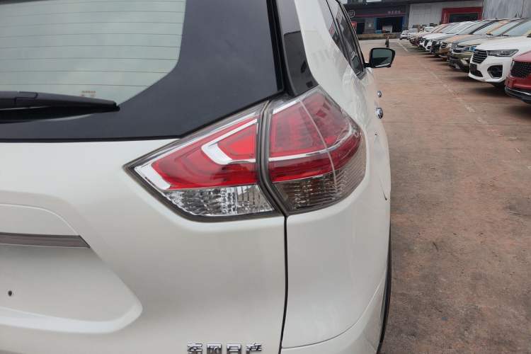 Used Nissan X-Trail 2014 2.0L CVT Comfort Edition 2WD Right Rear Taillight