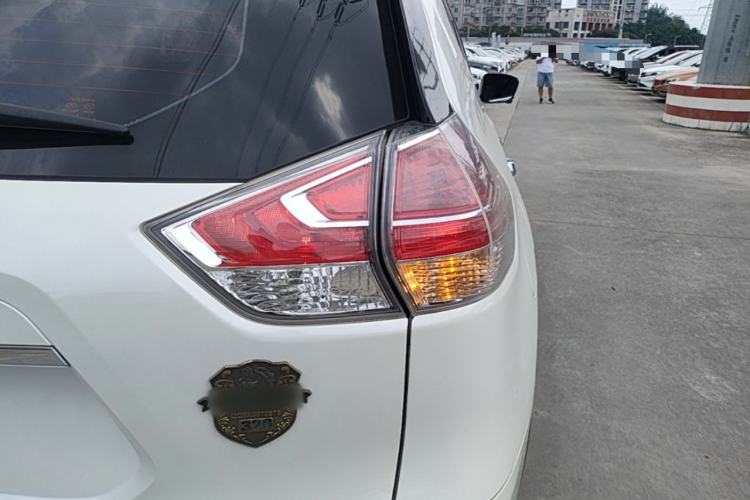 Used Nissan X-Trail 2014 2.0L CVT Comfort Edition 2WD Right Rear Taillight