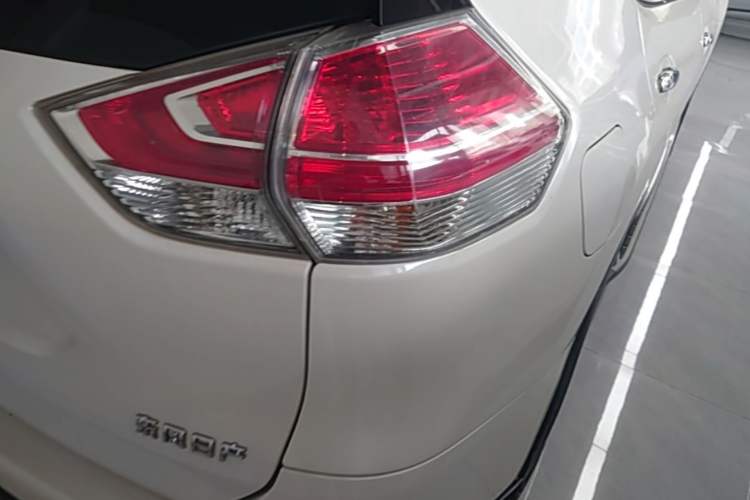 Used Nissan X-Trail 2014 2.0L CVT Comfort Edition 2WD Right Rear Taillight