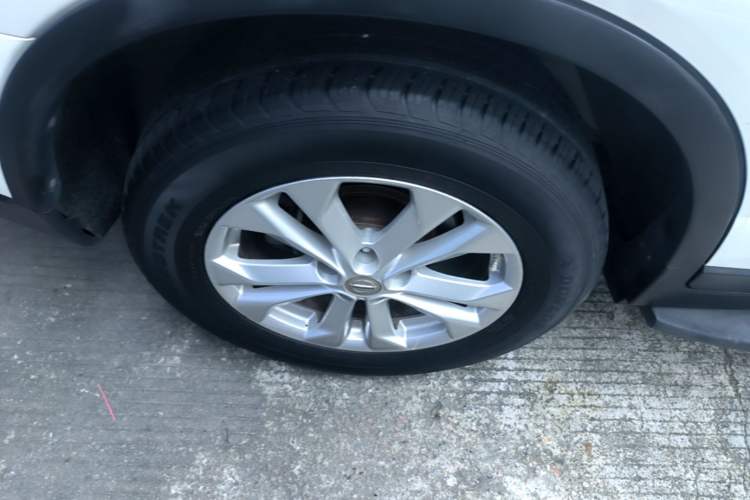 Used Nissan X-Trail 2014 2.5L CVT Leading Edition 4WD Right Rear Wheel Hub