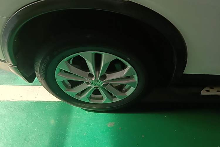 Used Nissan X-Trail 2014 2.0L CVT Comfort Edition 2WD Right Rear Wheel Hub