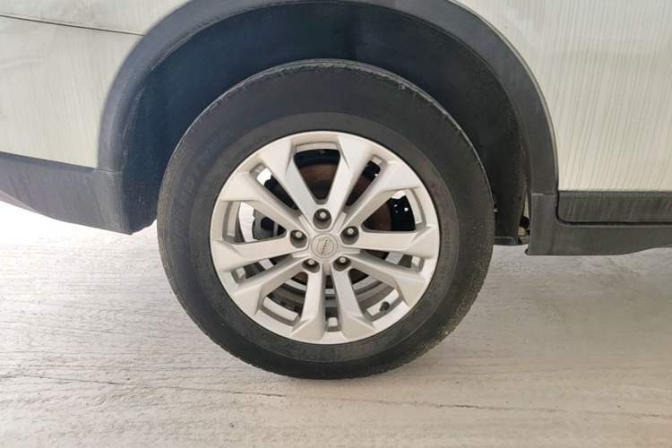 Used Nissan X-Trail 2014 2.0L CVT Comfort Edition 2WD Right Rear Wheel Hub