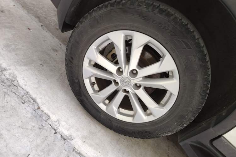 Used Nissan X-Trail 2014 2.0L CVT Comfort Edition 2WD Right Rear Wheel Hub