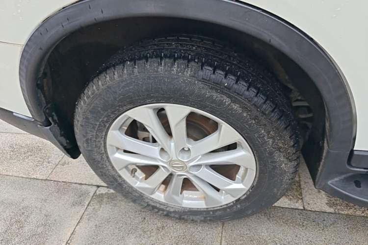 Used Nissan X-Trail 2014 2.0L CVT Comfort Edition 2WD Right Rear Wheel Hub