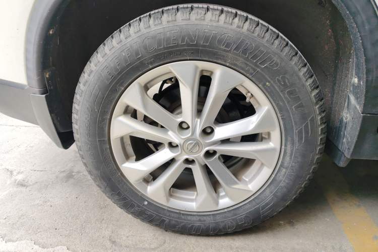 Used Nissan X-Trail 2014 2.0L CVT Comfort Edition 2WD Right Rear Wheel Hub