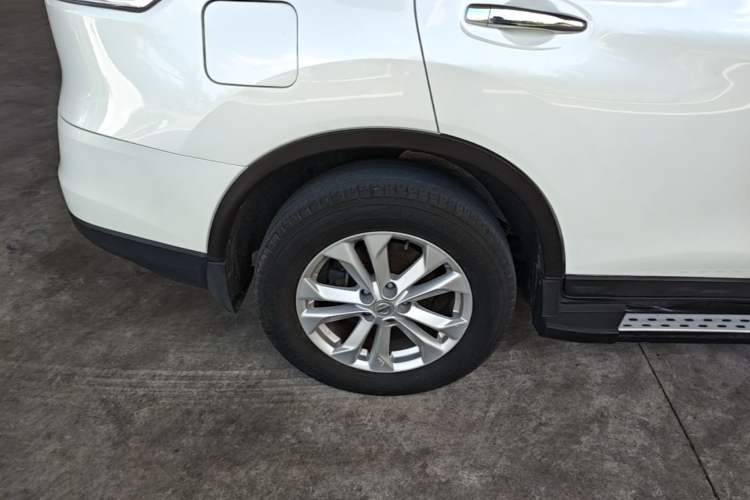 Used Nissan X-Trail 2014 2.0L CVT Comfort Edition 2WD Right Rear Wheel Hub