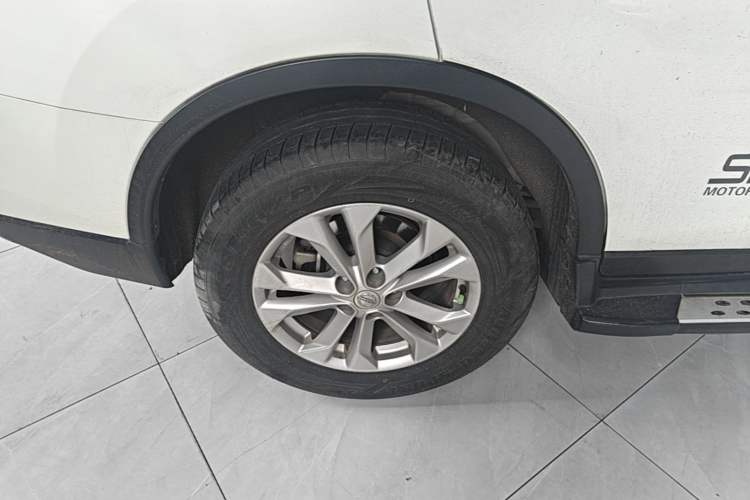 Used Nissan X-Trail 2014 2.0L CVT Comfort Edition 2WD Right Rear Wheel Hub