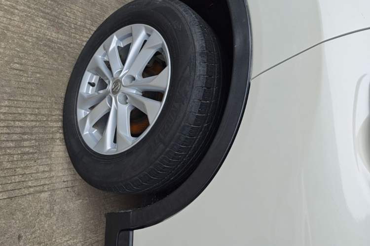 Used Nissan X-Trail 2014 2.0L CVT Comfort Edition 2WD Right Rear Wheel Hub