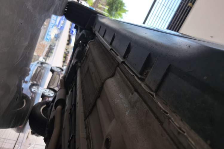 Used Nissan X-Trail 2014 2.0L CVT Comfort Edition 2WD Right Side Sill