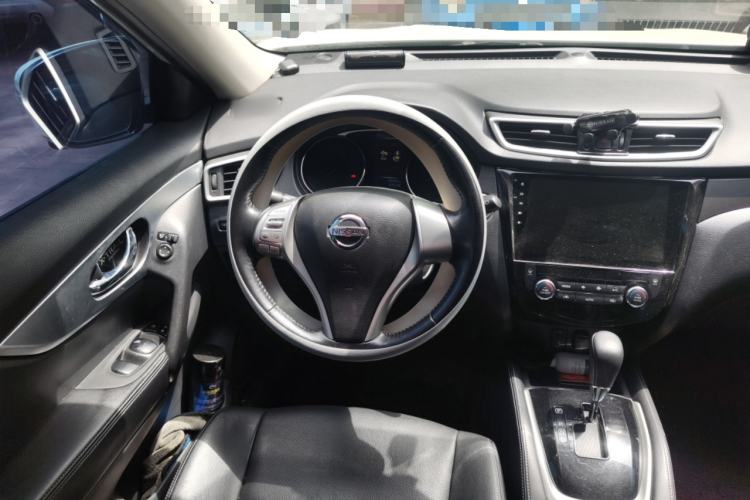 Used Nissan X-Trail 2014 2.0L CVT Comfort Edition 2WD Steering Wheel