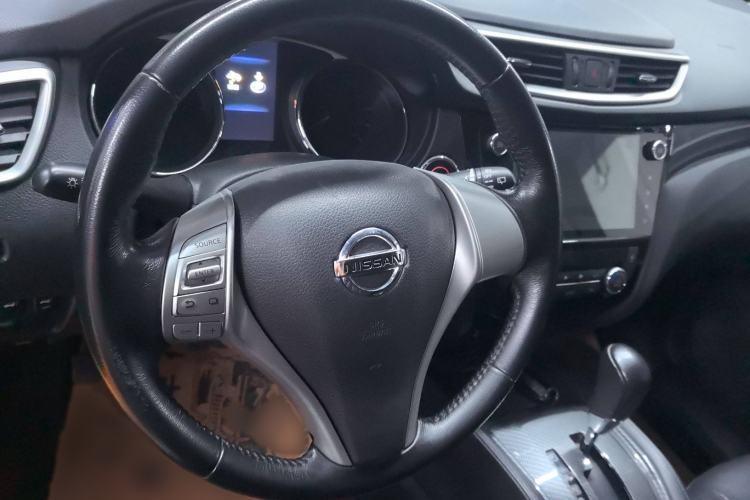 Used Nissan X-Trail 2014 2.5L CVT Luxury Edition 4WD Steering Wheel