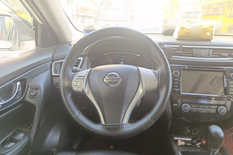 Used Nissan X-Trail 2014 2.5L CVT Leading Edition 4WD Steering Wheel