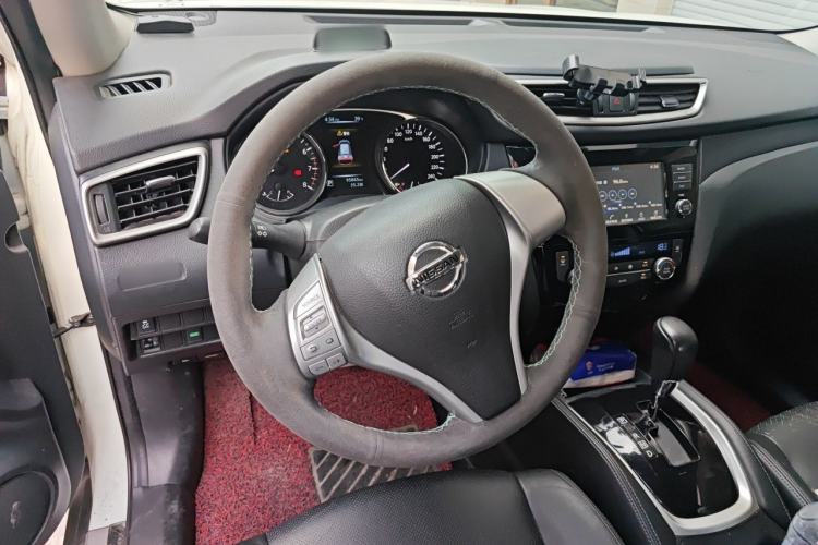 Used Nissan X-Trail 2014 2.0L CVT Comfort Edition 2WD Steering Wheel