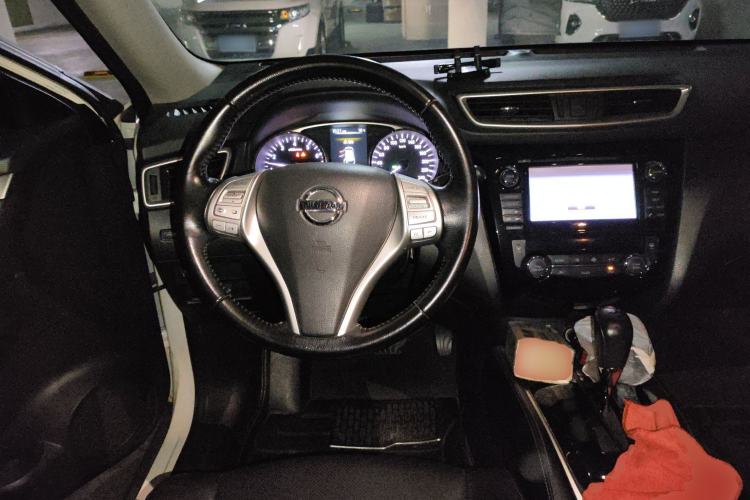 Used Nissan X-Trail 2014 2.0L CVT Smart Edition 2WD Steering Wheel