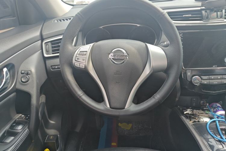 Used Nissan X-Trail 2014 2.0L CVT Comfort Edition 2WD Steering Wheel