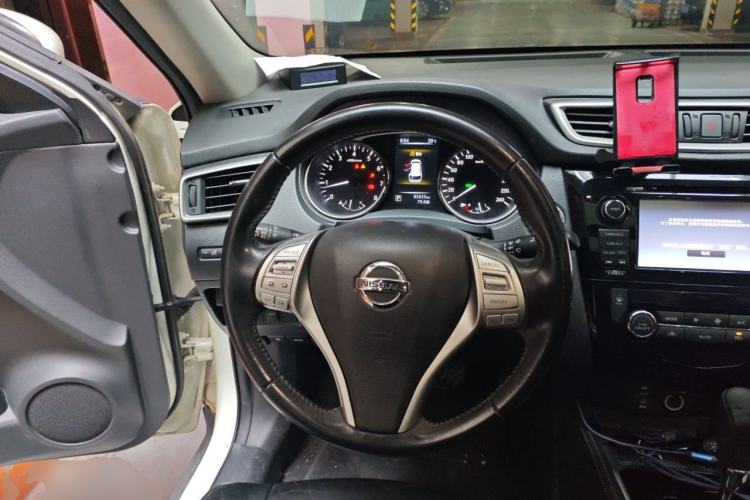 Used Nissan X-Trail 2014 2.0L CVT Smart Edition 2WD Steering Wheel