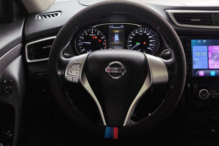 Used Nissan X-Trail 2014 2.0L CVT Comfort Edition 2WD Steering Wheel