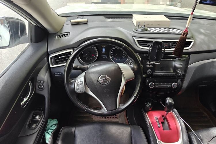 Used Nissan X-Trail 2014 2.0L CVT Comfort Edition 2WD Steering Wheel