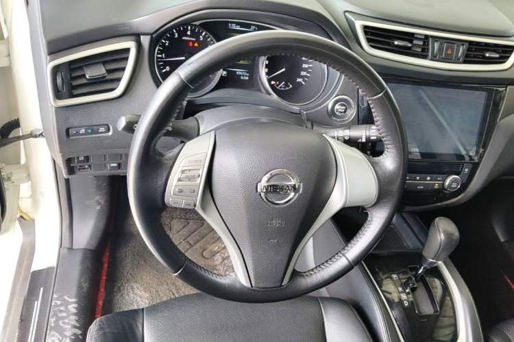 Used Nissan X-Trail 2014 2.0L CVT Comfort Edition 2WD Steering Wheel