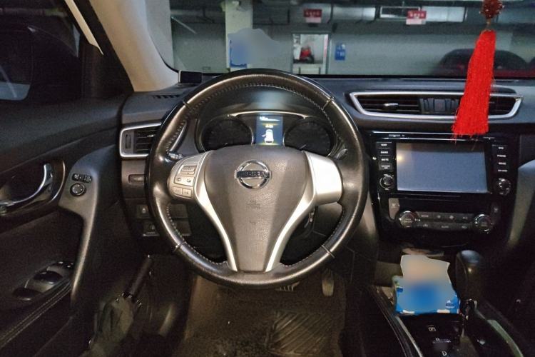 Used Nissan X-Trail 2014 2.0L CVT Comfort Edition 2WD Steering Wheel