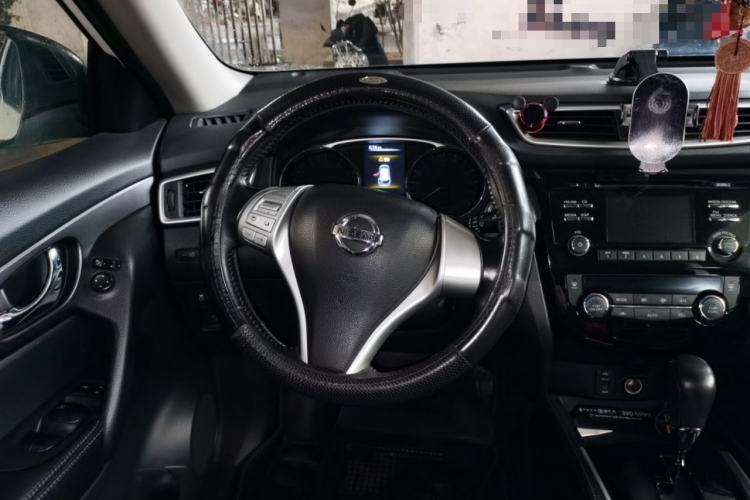 Used Nissan X-Trail 2014 2.0L CVT Comfort Edition 2WD Steering Wheel