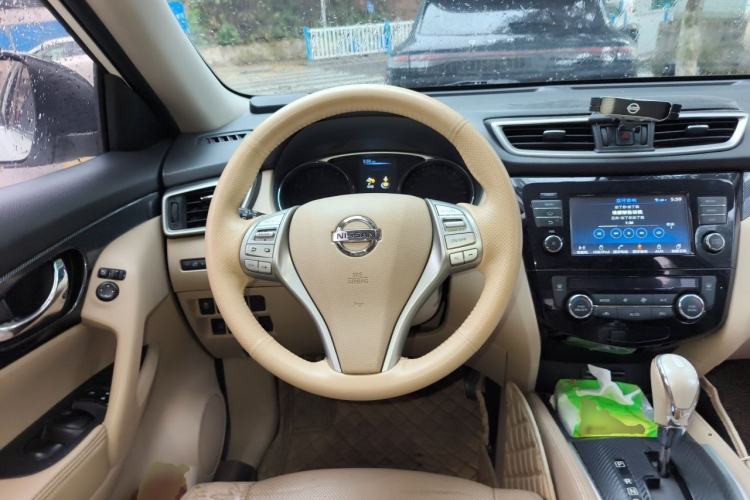 Used Nissan X-Trail 2014 2.5L CVT Leading Edition 4WD Steering Wheel