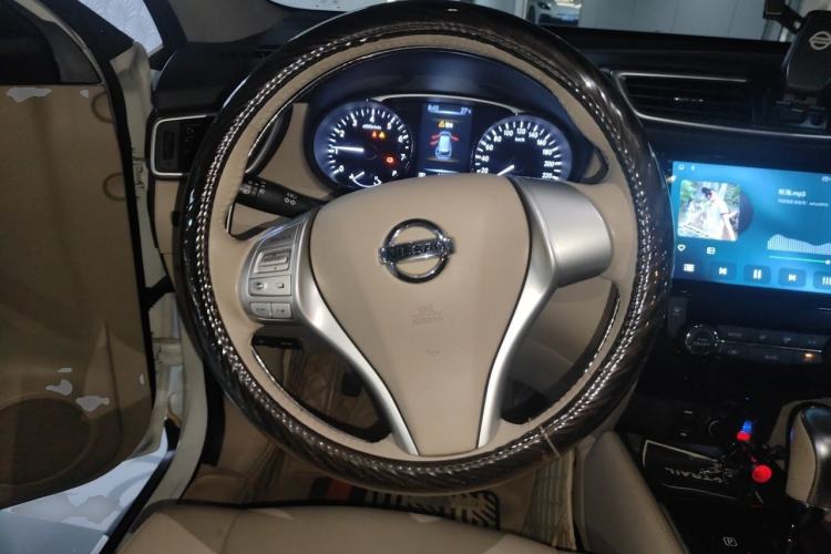 Used Nissan X-Trail 2014 2.0L CVT Smart Edition 2WD Steering Wheel