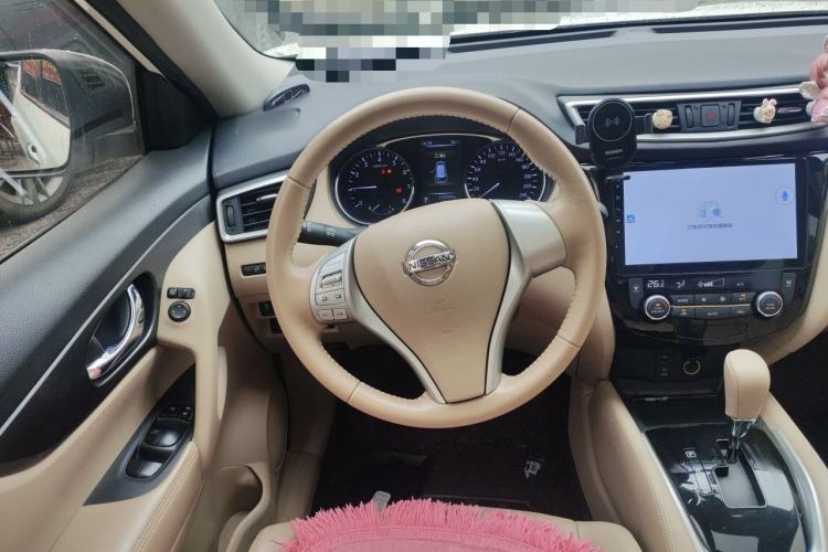 Used Nissan X-Trail 2014 2.0L CVT Comfort Edition 2WD Steering Wheel