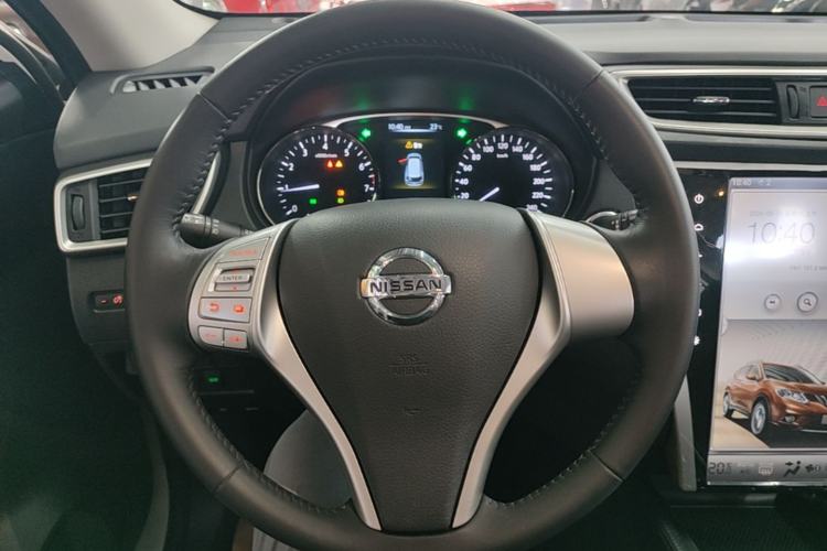 Used Nissan X-Trail 2014 2.5L CVT Leading Edition 4WD Steering Wheel
