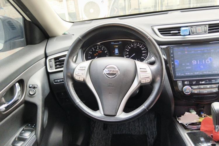 Used Nissan X-Trail 2014 2.0L CVT Smart Edition 2WD Steering Wheel