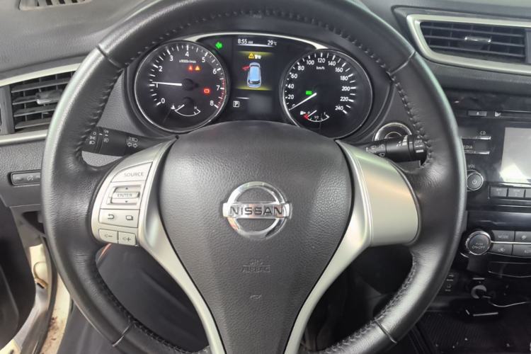 Used Nissan X-Trail 2014 2.0L CVT Comfort Edition 2WD Steering Wheel