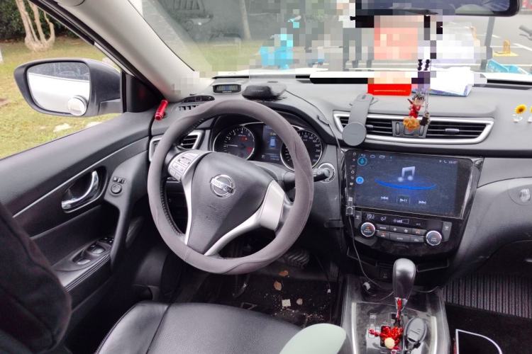 Used Nissan X-Trail 2014 2.0L CVT Comfort Edition 2WD Steering Wheel