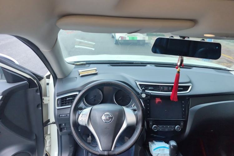 Used Nissan X-Trail 2014 2.0L CVT Comfort Edition 2WD Steering Wheel