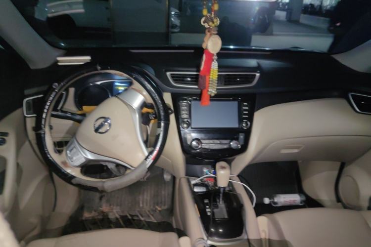 Used Nissan X-Trail 2014 2.0L CVT Comfort Edition 2WD Steering Wheel