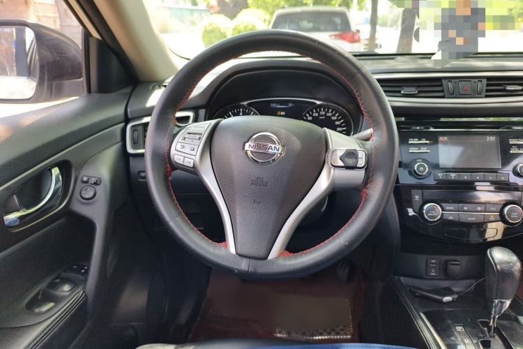 Used Nissan X-Trail 2014 2.0L CVT Comfort Edition 2WD Steering Wheel